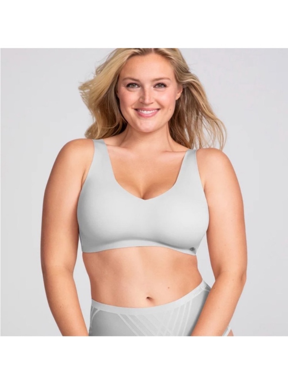 HONEYLOVE V-neck Bra XL Wire
Free Light Grey Bra